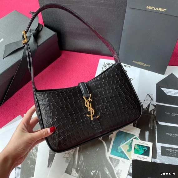 YSL À 5 LE 7 HOBO BAG 0824